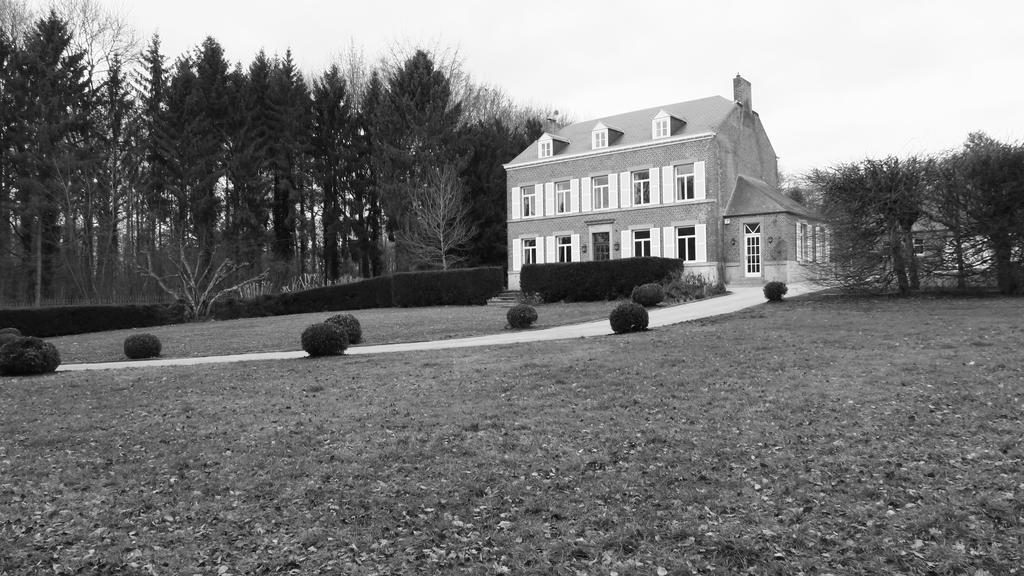 Villa La Regie De Franc-Waret Exterior foto